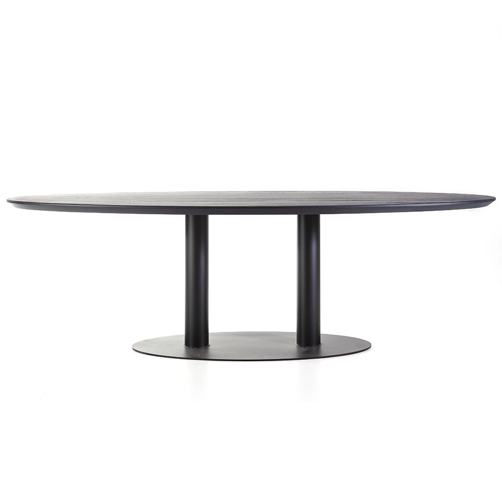Eettafel ovaal zwart eiken met metalen poot 300x120 cm