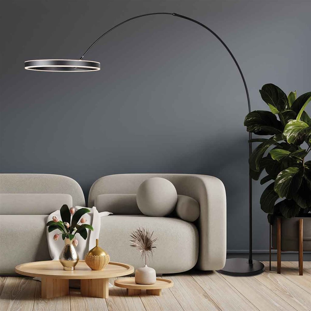 zwarte vloerlamp met boog en ringlight